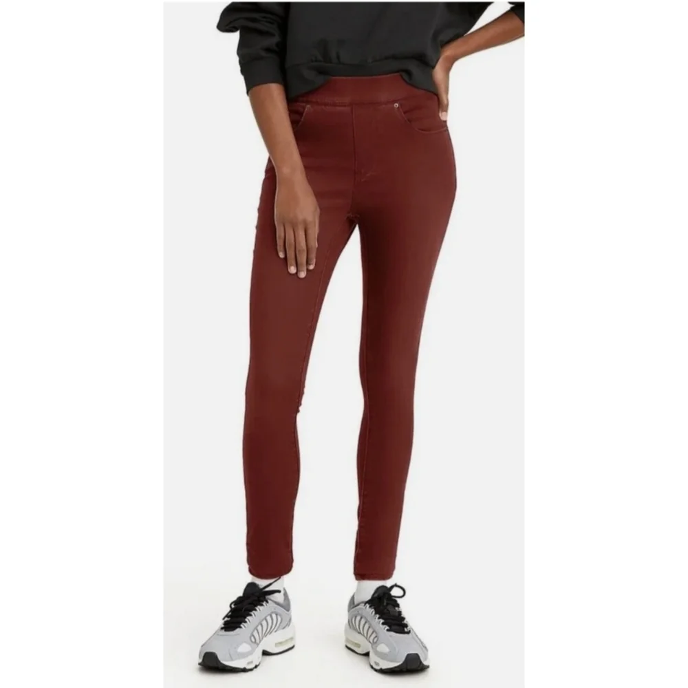 Levi's Mahogany Pull On Shaping Jeggings